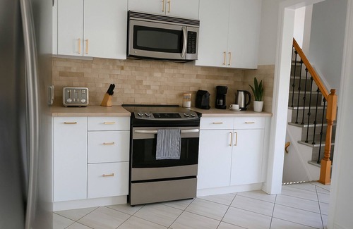 Richmond Hill Villa | LUXURIOUS 5BR Full House Toronto Nort & Wonderland
