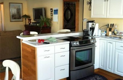 Kodiak Apartment | Luxurious Accommodations With Spectacular Ocean Views