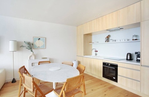 Quartier de la Porte-Saint-Denis Apartment | Luxurious and new apartment in the center of Paris