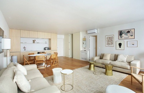 Quartier de la Porte-Saint-Denis Apartment | Luxurious and new apartment in the center of Paris