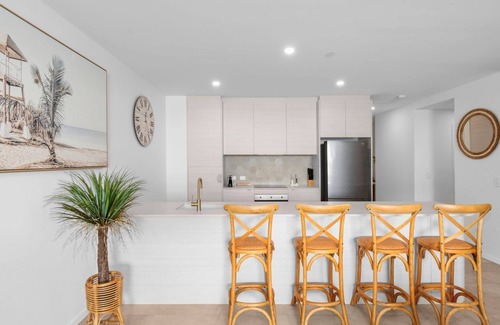 Batemans Bay Apartment | Luxurious apartment with pool in the heart of Batemans Bay