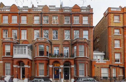 Courtfield Apartment | Luxurious Apartment in Kensington