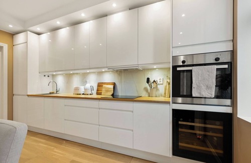 Bergen City Centre Apartment | Luxurious apartment right behind Bryggen. Three bedrooms
