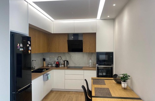 Blloku Apartment | Luxurious Apartment with Panoramic Views in Tirana