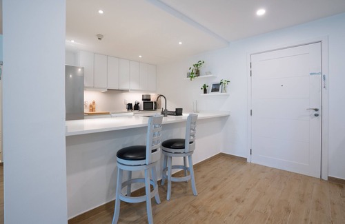 The Greens Apartment | Luxurious Apt with Balcony The Greens Dubai