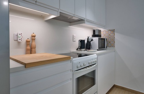The Greens Apartment | Luxurious Apt with Balcony The Greens Dubai