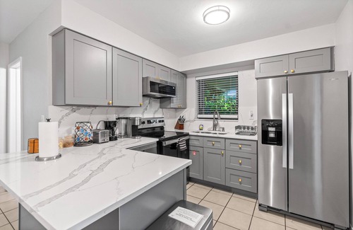 Lake Estates Apartment | Luxurious Area! Managed by BNR Vacation Rentals