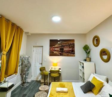 Birmingham City Centre Apartment | Luxurious City apartment -daily,weekly, monthly