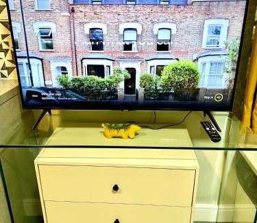 Birmingham City Centre Apartment | Luxurious City apartment -daily,weekly, monthly