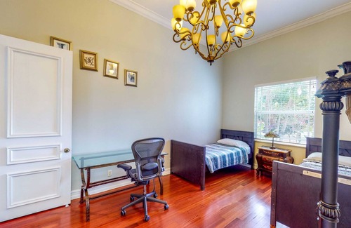 Hunt Club House | Luxurious dog-friendly home, gas grill, kitchen