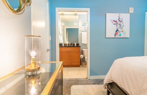 South Eola Apartment | Luxurious Downtown 2 bed / 2 bath Apartment