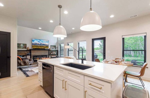 Driggs House | Luxurious Driggs Retreat – Near Parks with Hot Tub