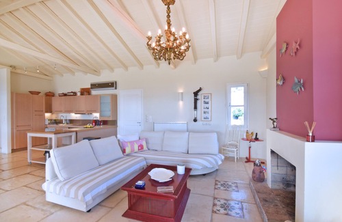 Gythio Villa | Luxurious Family-Friendly Villa, with modern equipment, peaceful location.