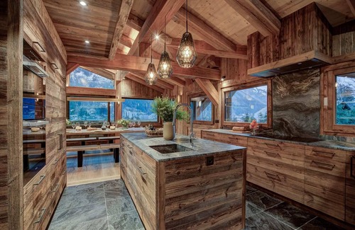 Chamonix-Mont-Blanc Ski Chalet | Luxurious Chalet in the Heart of Chamonix