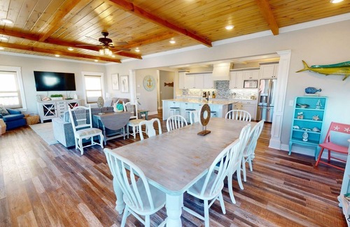 Savannah Beach House | Luxurious home w. private pool + rooftop deck views.