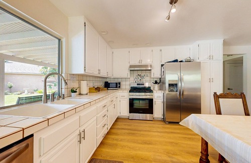 Mission Viejo House | Luxurious home w/private pool, spa, grill & foosball - A/C , free WiFi - dogs ok