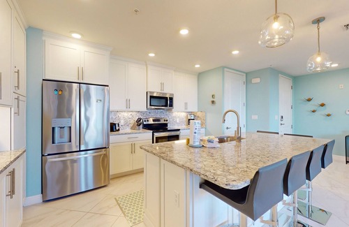Whitney Beach Condo | Luxurious home with AC, Wifi, resort style amenities and close to Gulf beaches