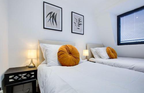 Leyton Apartment | Luxurious House Leyton sleep7+garden next to Stratford