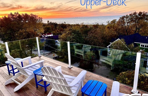 Michigan City House | Luxurious Lakefront/Spectacular Views/6+ BR-5BA/Paddleboards/Gameroom