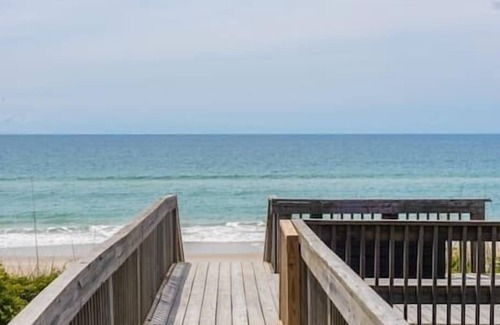 Surf City House | Luxurious Modern Beachfront Gem!