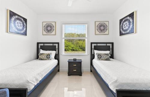 Palm Coast House | Luxurious New Home -Game Room & View by Beachfront