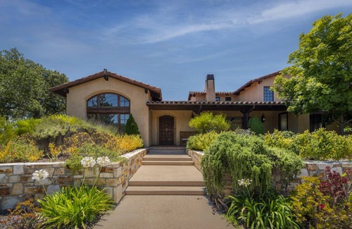 Monterey House | Luxurious & Peaceful 6 bedroom Home w/Pool - 5acre