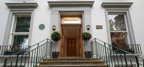 Chelsea Apartment | Luxurious Premium Homes in Camden Town