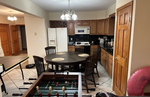 East Stroudsburg House | Luxurious private house with a beautiful Mountain View