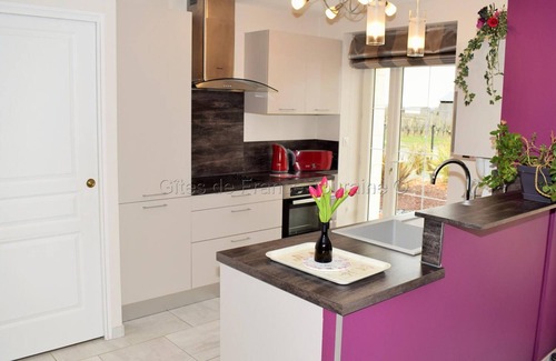 Benais Cottage | Luxurious Retreat in Loire Valley: Spa, Sauna, Fitness, Family-Friendly, Close to Castles and Vineyards