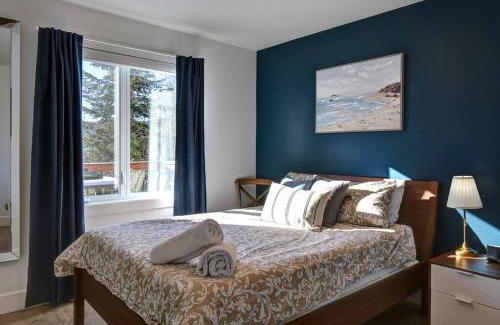 Saint-Faustin-Lac-Carre Ski Chalet | Luxurious Scandinavian Golf Chalet with Private Spa