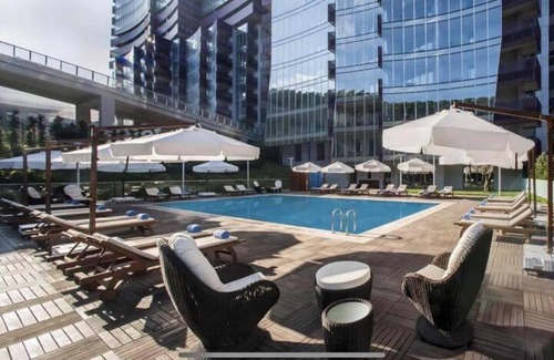 Maslak Apartment | Luxurious Studio with Shared Pool and Refreshing View in Maslak