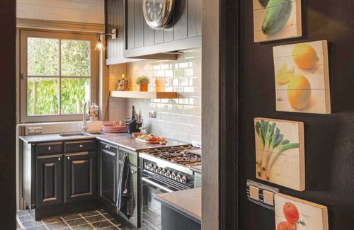 Knokke-Heist House | Luxurious Town Villa With big Garden in old Knokke