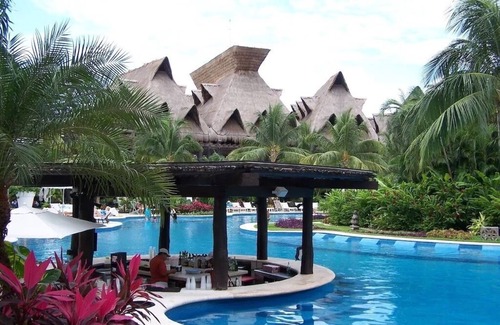 Luis Donaldo Colosio Villa | LUXURIOUS VACATION AWAITS THE GRAND BLISS MASTER ROOM RIVIERA MAYA MEXICO
