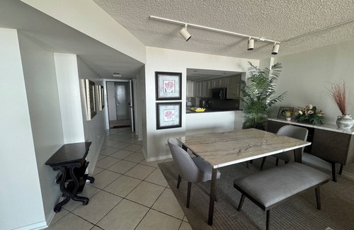 Wrightsville Beach Condo | Luxurious with Beautiful Ocean View