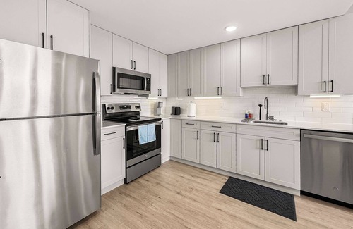 Northern Liberties Apartment | Luxury 1BD | 2 Beds | Northern Liberties