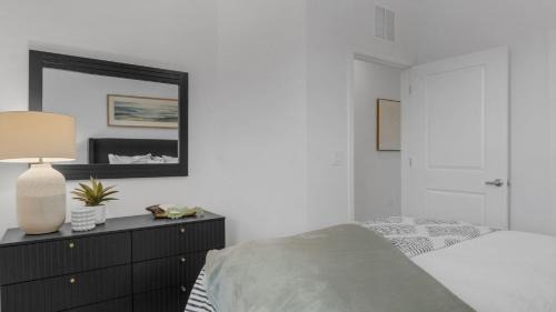 Alphabet Historic District Apartment | Luxury 1BEDROOM 1BATH SLABTOWN-PEARL