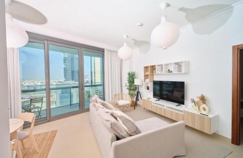 Downtown Dubai Apartment | Luxury 1BR Downtown Dubai Skyline & Sea View