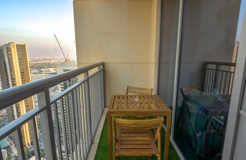 Dubai Apartment | Luxury 1BR on high floor with park & Sea views