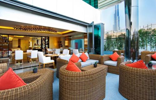 Downtown Dubai Apartment | Luxury 1BR With Burj Khalifa View in a 5 star Hotel Facilities - 5 min walk to Dubai Mall