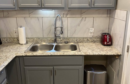 Wilmington Apartment | Luxury 2 bdr 3rd floor apartment