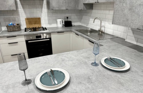 Birmingham Apartment | Luxury 2 Bed Apartment in West Midlands
