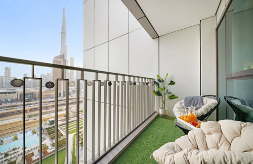 Bur Dubai Apartment | Luxury 2 bed apartment, Dubai mall access, Pet friendly