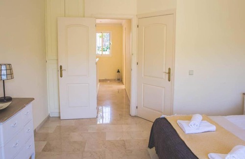 Benahavis House | Luxury 2 bed with Amazing Golf Views - Marbella
