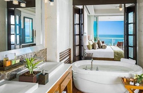 Las Jarretaderas Resort | LUXURY 2-bedroom resort with, Ocean view - FAMILY