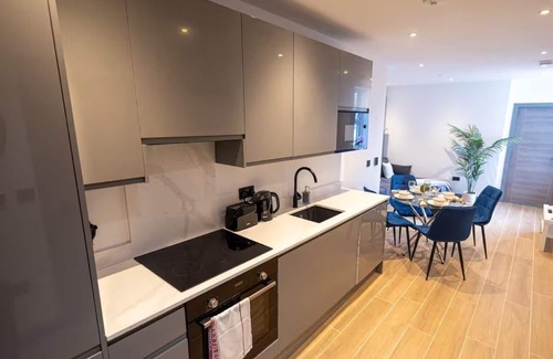 North Finchley Apartment | Luxury 2 Bedroom 2 Bathroom Apartment | 30 Mins Central London