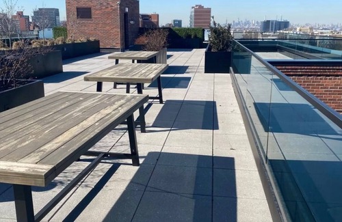 Murray Hill Apartment | Luxury 2 bedroom 2 bathroom penthouse suite near JFK and LGA airport