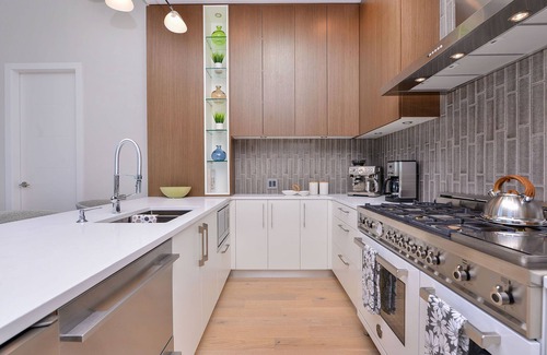 Oak Bay Condo | Luxury 2 Bedroom And Den Oak Bay Penthouse Condo With Amazing Views
