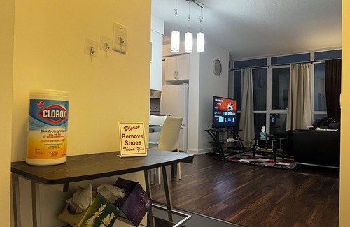 Downtown Mississauga Condo | Luxury 2 Bedroom Condo with Amazing View