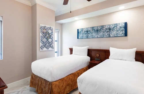 Florida Center Resort | LUXURY 2 Bedroom Condo at Highrise Resort Walking distance to UNIVERSAL