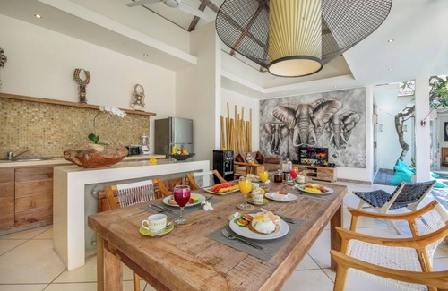 Sunset Road Villa | Luxury 2 Bedroom Villa in Seminyak